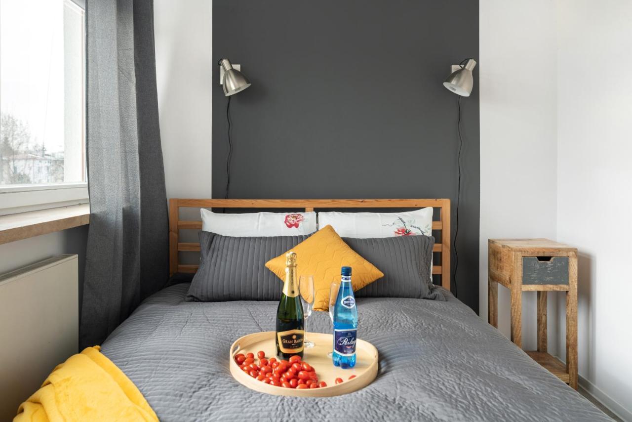 Superapart Wilanowska Apt 20 "Pet-Friendly 1Br Home With Patio Βαρσοβία Εξωτερικό φωτογραφία