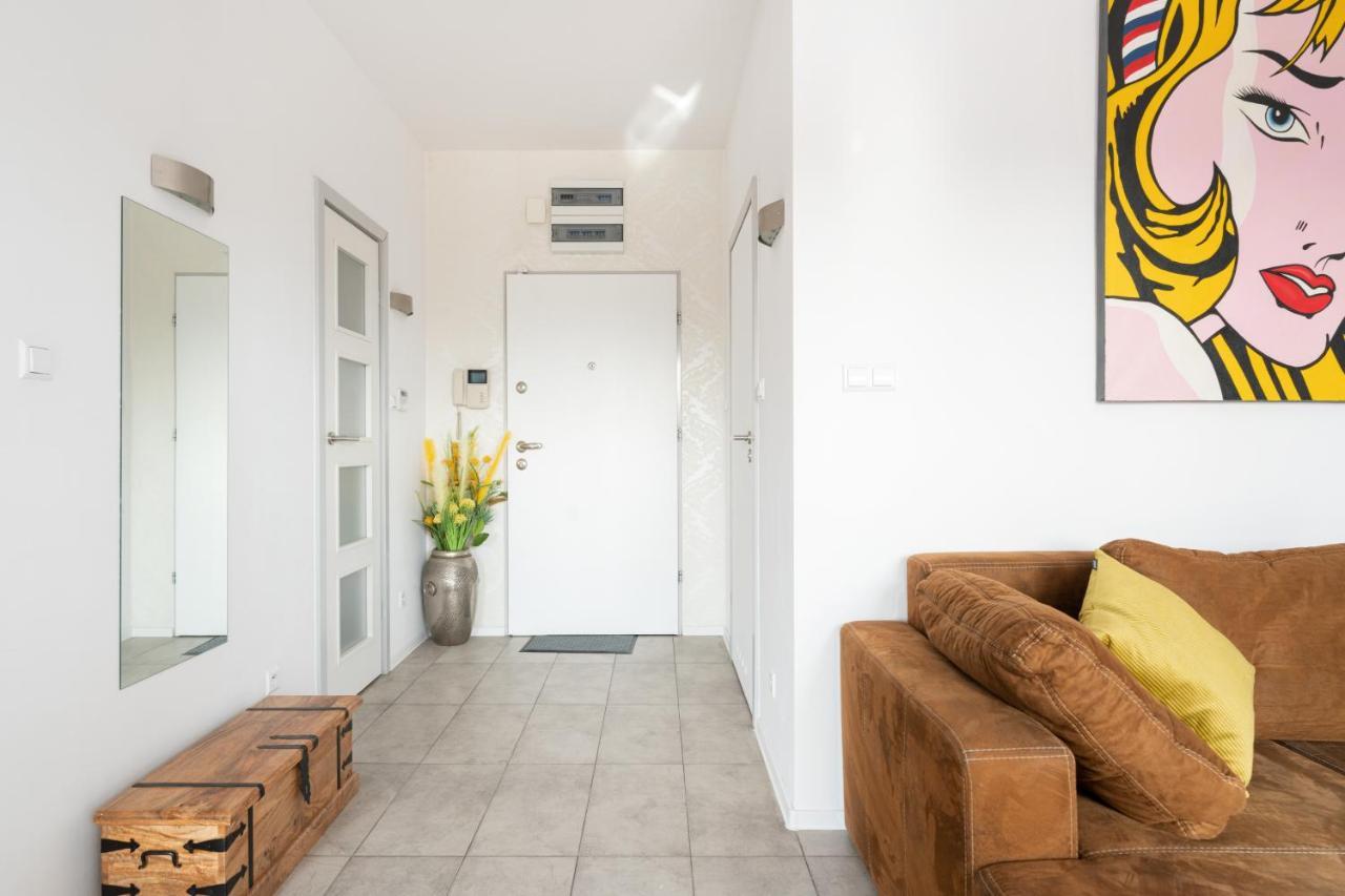 Superapart Wilanowska Apt 20 "Pet-Friendly 1Br Home With Patio Βαρσοβία Εξωτερικό φωτογραφία